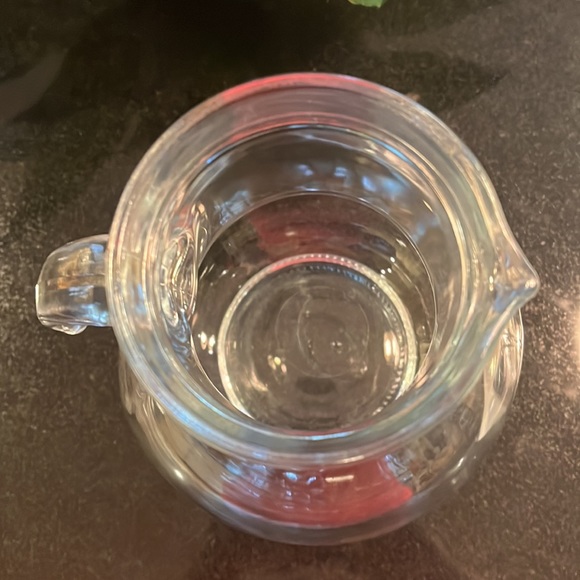 Glass Round Pitcher - Picture 4 of 8